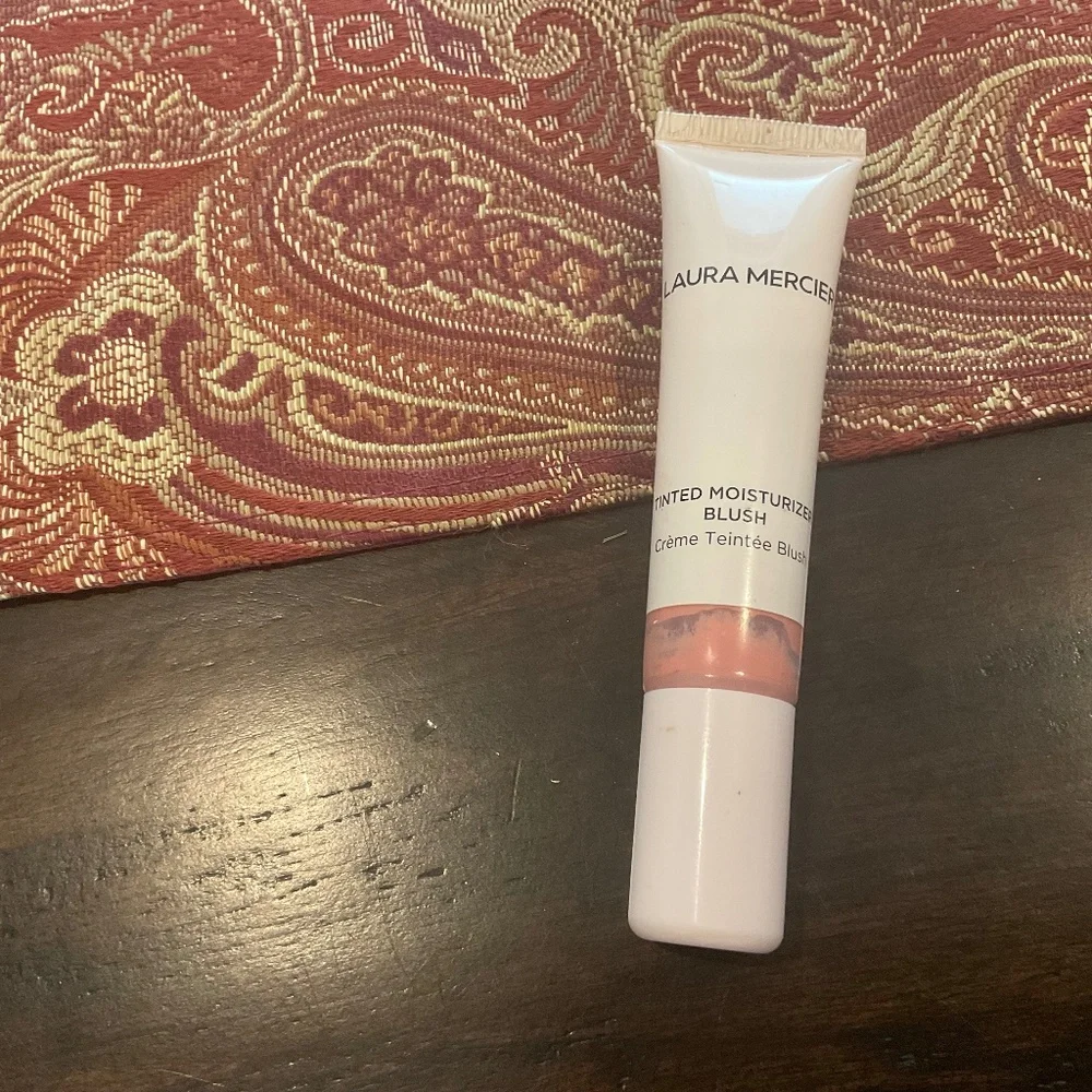 Laura Mercier tinted moisturizer blush in south-bound, swatched few times,